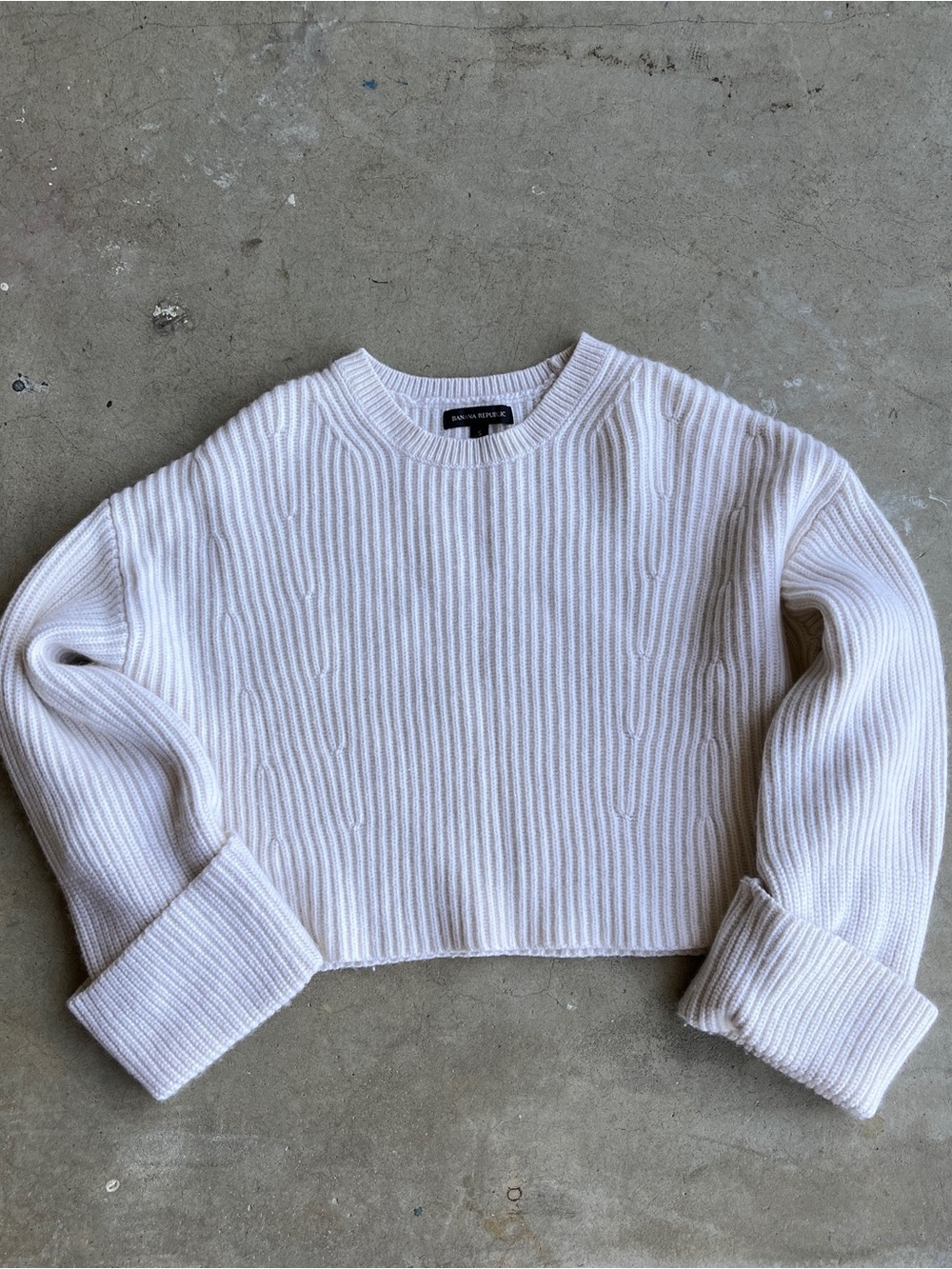 Banana Republic Ivory Cropped Ribbed Crewneck Sweater